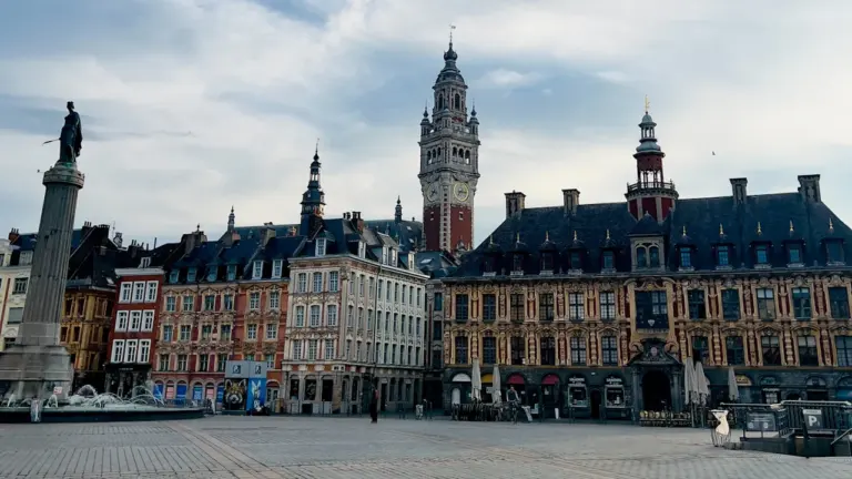 À Lille, une place va changer les trajets et les usages