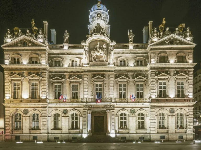 À Lyon, un recours gratuit face aux blocages administratifs: les dates clés