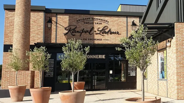 Rampal Latour à Salon-de-Provence : visites jusqu’au 20 septembre: les dates clés
