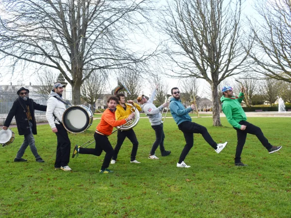 À Caen, Take It Easy Brass Band en concert gratuit le 27 août: ce qu'il faut retenir