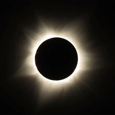 À Cannes, l’éclipse se regarde avec une protection certifiée