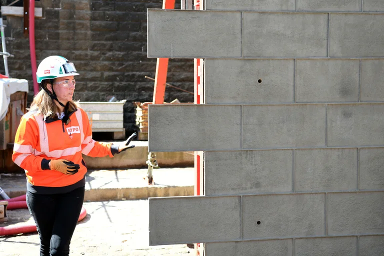 À Saint-Nazaire, Fort Boyard se construit un bouclier