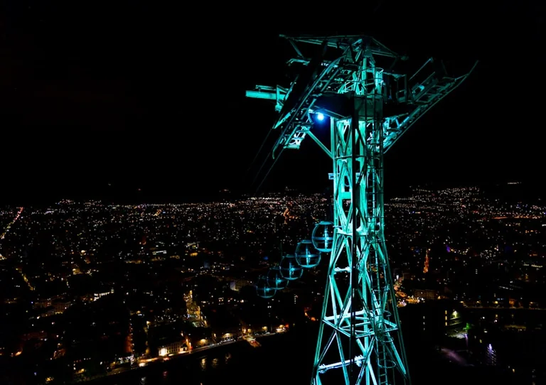 Grenoble : les coulisses du téléphérique chaque lundi