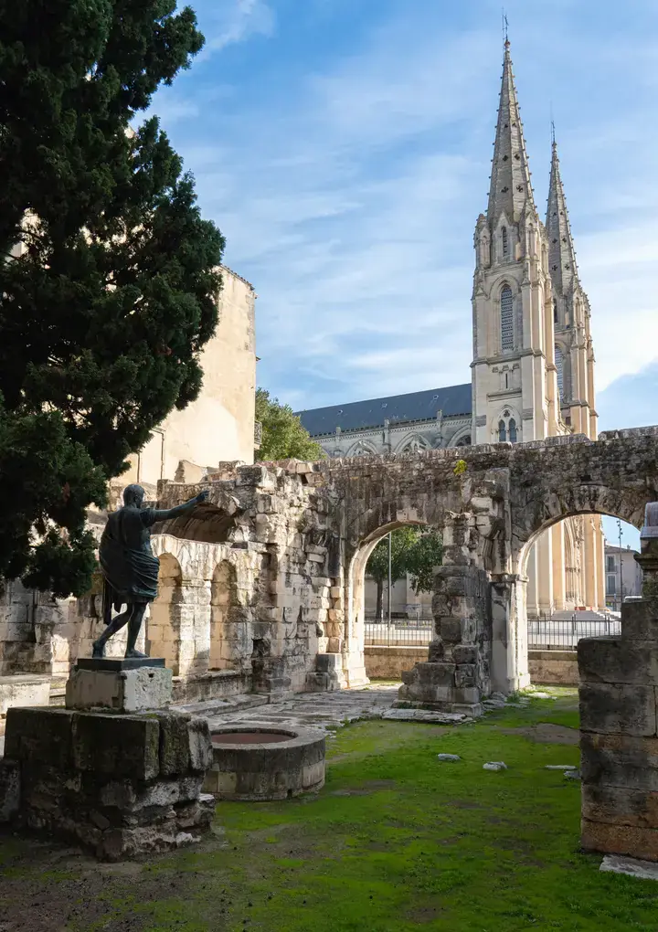 Nîmes : une nouvelle visite guidée pour explorer l'Antiquité